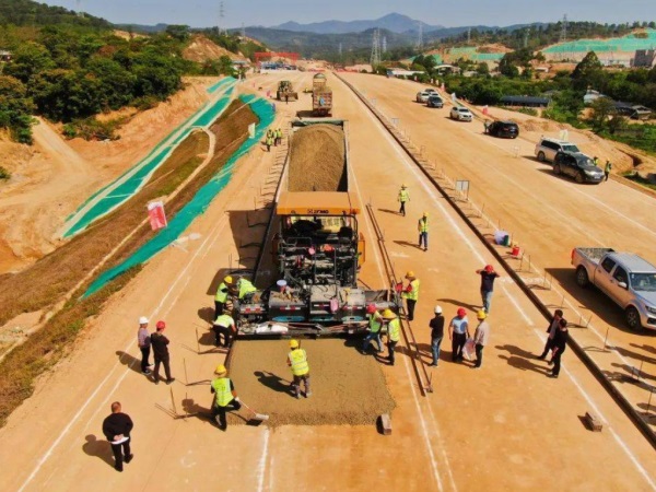 阿里高速公路